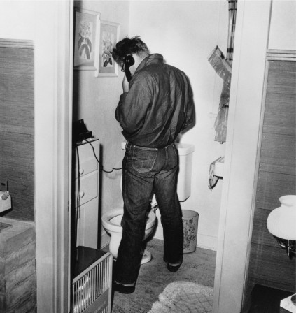 James Dean aux toilettes idole wc.jpg