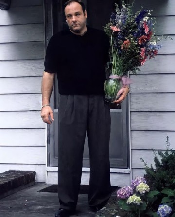 James Gandolfini Tony Soprano un homme ça offre des fleurs