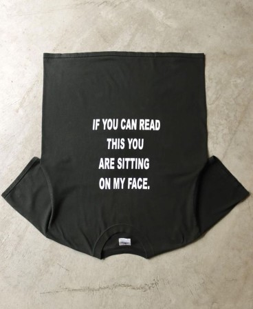 t-shirt si vous pouvez lire ceci vous êtes assis sur mon visage les vêtements à caractère informatif.jpg, janv. 2024