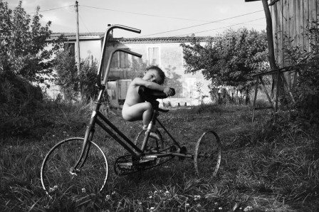 Alain_Laboile_enfant_tricycle_velo_profil.jpg