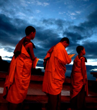 Haik_Kocharian_meditation_du_matin_moine_tibetain_nepal.jpg