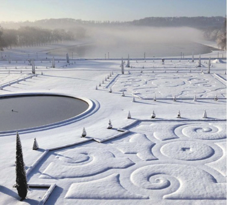 Versailles sous la neige.png