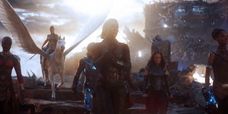 Avengers Endgame la liberté guidant les gilets jaunes.gif