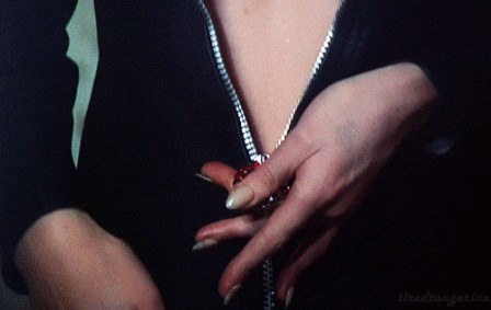 Marianne Faithfull zip.gif