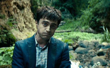 Swiss army man Daniel Radcliffe la vie des batraciens.gif