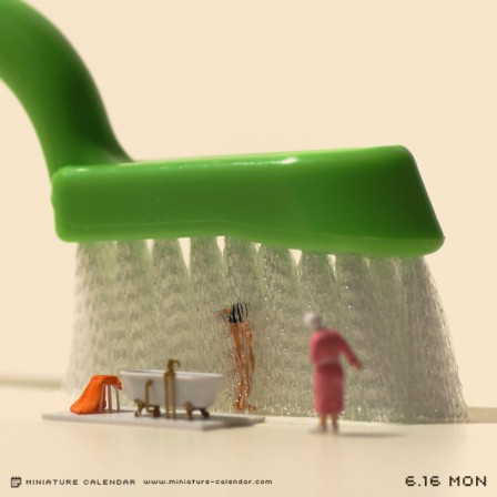 Tanaka_Tatsuya_calendrier-diorama-miniature-01_douche.jpg