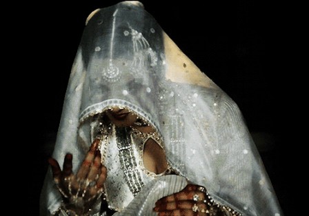 bollywood_Rekha_as_Umrao_Jaan.gif