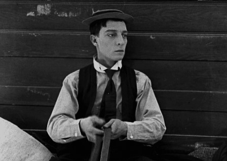 buster_keaton_je_vous_salue_marie.gif