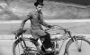 charlot_promenade_a_moto.gif