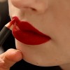 crayon de rouge à lèvres.gif
