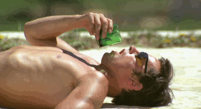 Alain_Delon_La_Piscine_Jacques_Deray_1969_chaleur_soif_comment_avaler_de_travers.gif