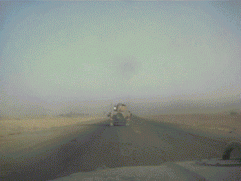 bombe_route_voiture.gif