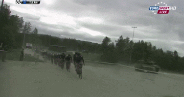 course_cycliste_du_dimanche_velo_char.gif