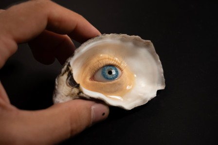 Ophelia, oyster sculpture Joana Romeiro huitre mangez-moi des yeux