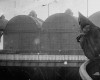 Franz Reichelt jumps off the Eiffel Tower wearing the parachute that he designed and invented 4 février 1912 Paris suicide mort.gif, avr. 2020