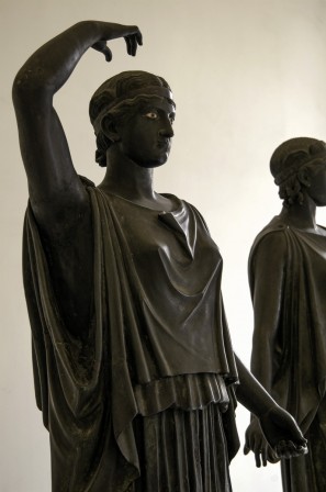 les danseuses Roman work of the Augustan age after a Hellenistic model Bronze Provenience Naples National Archaeological Museum Herculaneum Villa of the Papyri.jpg, avr. 2021