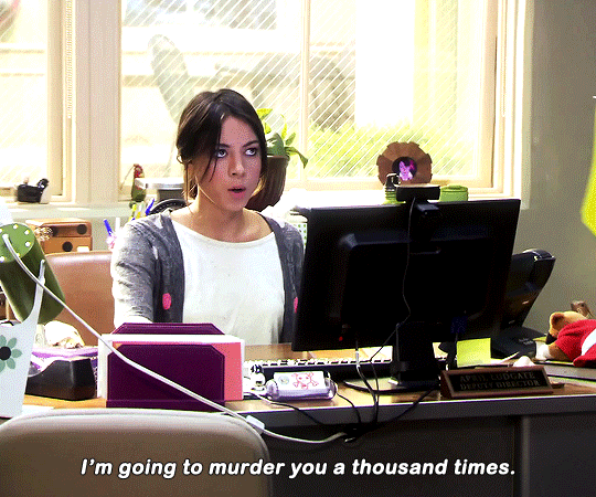 April Ludgate Parks and Recreation Aubrey Plaza Halloween meurtre.gif, oct. 2021