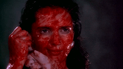 Ashley Laurence in Hellbound Hellraiser II 1988 une nouvelle journée gore.gif, janv. 2023