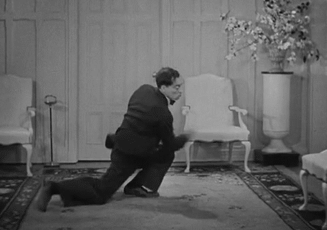 Buster Keaton danse.gif, avr. 2021