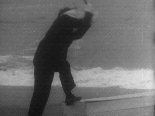 Drunken Angel 1948 dir. Akira Kurosawa.gif, nov. 2019