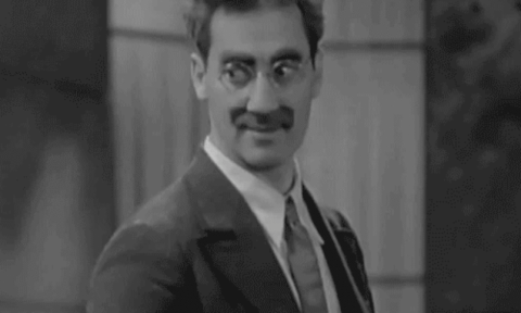 Groucho Marx Brothers Marine le Pen, son étrange pouvoir d'attraction sur les âmes simples.gif, août 2021