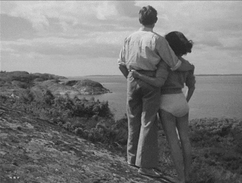Ingmar Bergman Summer with Monika 1953 les parents.gif, déc. 2019