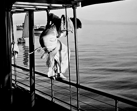 It happened one night 1934 dir. Frank Capra plongeon à l'eau