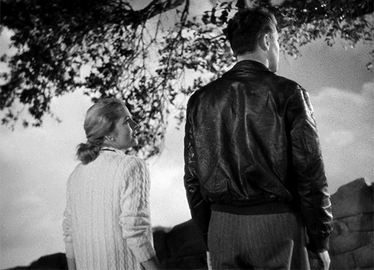 Kiss the Blood Off My Hands (1948) Norman Foster mais chéri tu bandes.gif, nov. 2020