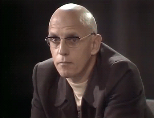 MIchel Foucault 1971 philosophy gif the human condition 1970s Noam Chomsky Michel Foucault debate loop.gif, avr. 2020