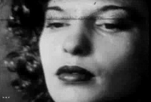 Maya Deren, Meshes of the Afternoon, 1943 la clef des rêves.gif, août 2021