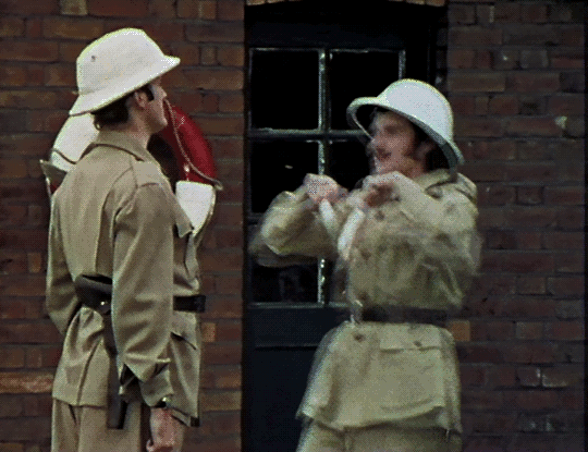 Monty Python's Flying Circus fish slapping la France reste digne face à la dégradation de sa note
