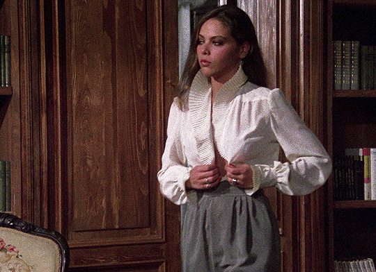 Ornella Muti in Il bisbetico domato  The Taming of the Scoundrel (1980) dir. by Franco Castellano, Giuseppe Moccia. entrez érotisme.gif, avr. 2023
