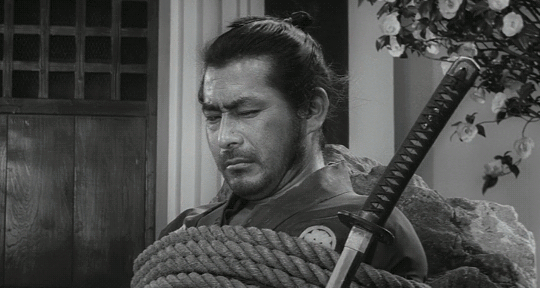 Sanjuro Toshiro Mifune Akira Kurosawa 1962 les bonnes vibrations.gif, fév. 2021