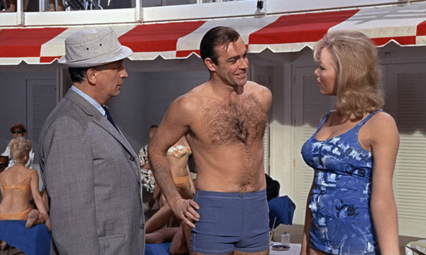 Sean Connery Goldfinger 1964 Miami hotel pool scene.gif, nov. 2020