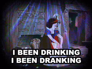 Snow White always had the most alcoholic tendencies blanche neige alcool dry january.gif, févr. 2023