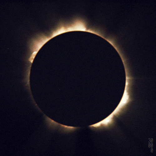 Solar Eclipse Ring of Fire éclipse solaire soleil noir 2