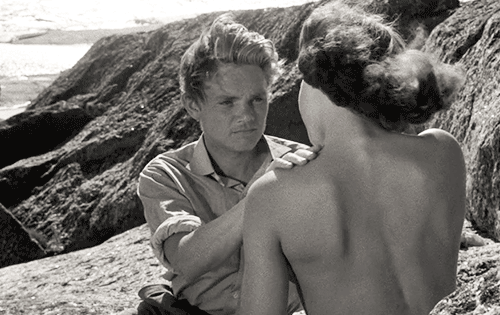 Summer with Monika (1953) Ingmar Bergman Harriet Andersson with Lars Ekborg - Ingmar Bergman.gif, mai 2021