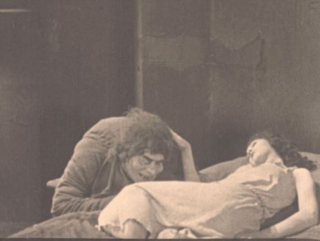 The Hunchback of Notre Dame (Wallace Worsley, 1923) le bossu.gif, sept. 2020
