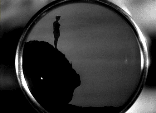 The Lady From Shanghai Orson Welles 1947 la plongeuse dans le miroir.gif, nov. 2020