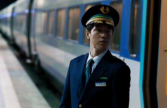 Train to Busan Directed by Yeon Sang-ho.gif, oct. 2019