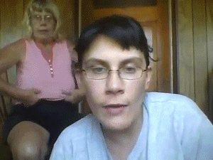 bonjour les abonnés aujourd'hui maman est avec moi pour la fête des mères.gif, juin 2023