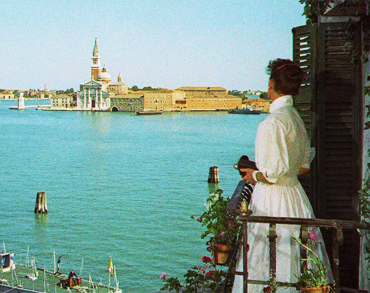 confinée à Venise directed by David Lean.gif, mar. 2020