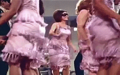 fête masque réveillon orangina secouez moi secouez moi pour bien décoller la pulpe.gif, déc. 2023