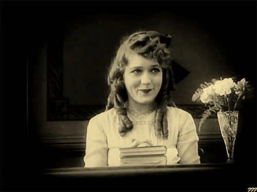 mary pickford the poor little rich girl 1917 pauvre petite fille riche.gif, oct. 2019