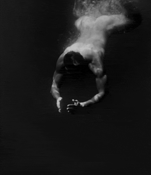 nageur James Yates by Leonardo Corredor.gif, déc. 2019