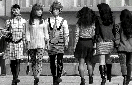 Funeral Parade of Roses (1969) dir. Toshio Matsumoto vacances chassé-croisé gang les rivalités des bandes de filles
