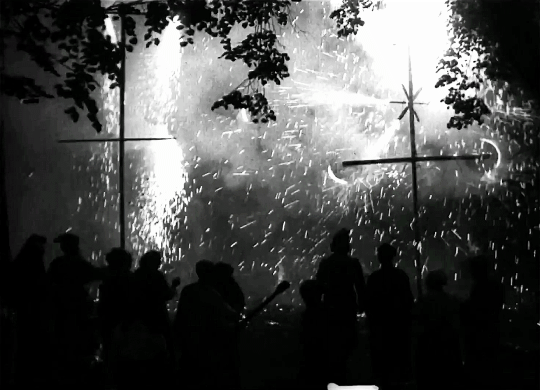 Медвежья свадьба  The Bear's Wedding (1926) dir. Vladimir Gardin, Konstantin Eggert feux d'artifice les feux de la saint Jean