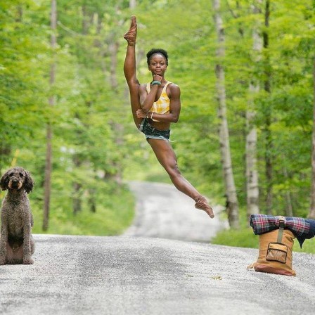 Ballet_Classico_femme_noire_chien_danse.jpg