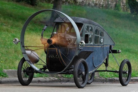 Marcel_Leyat_Helica_avion_sans_aile_1919_voiture_francaise.jpg