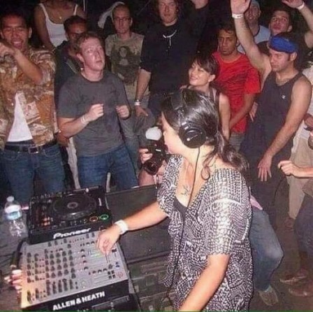 Mark Zuckerberg réveillon.jpg